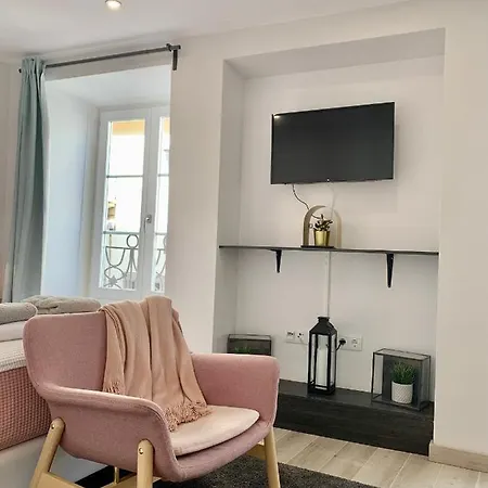 Bf & ゲストハウス *