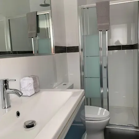 Bf & Guest house Porto